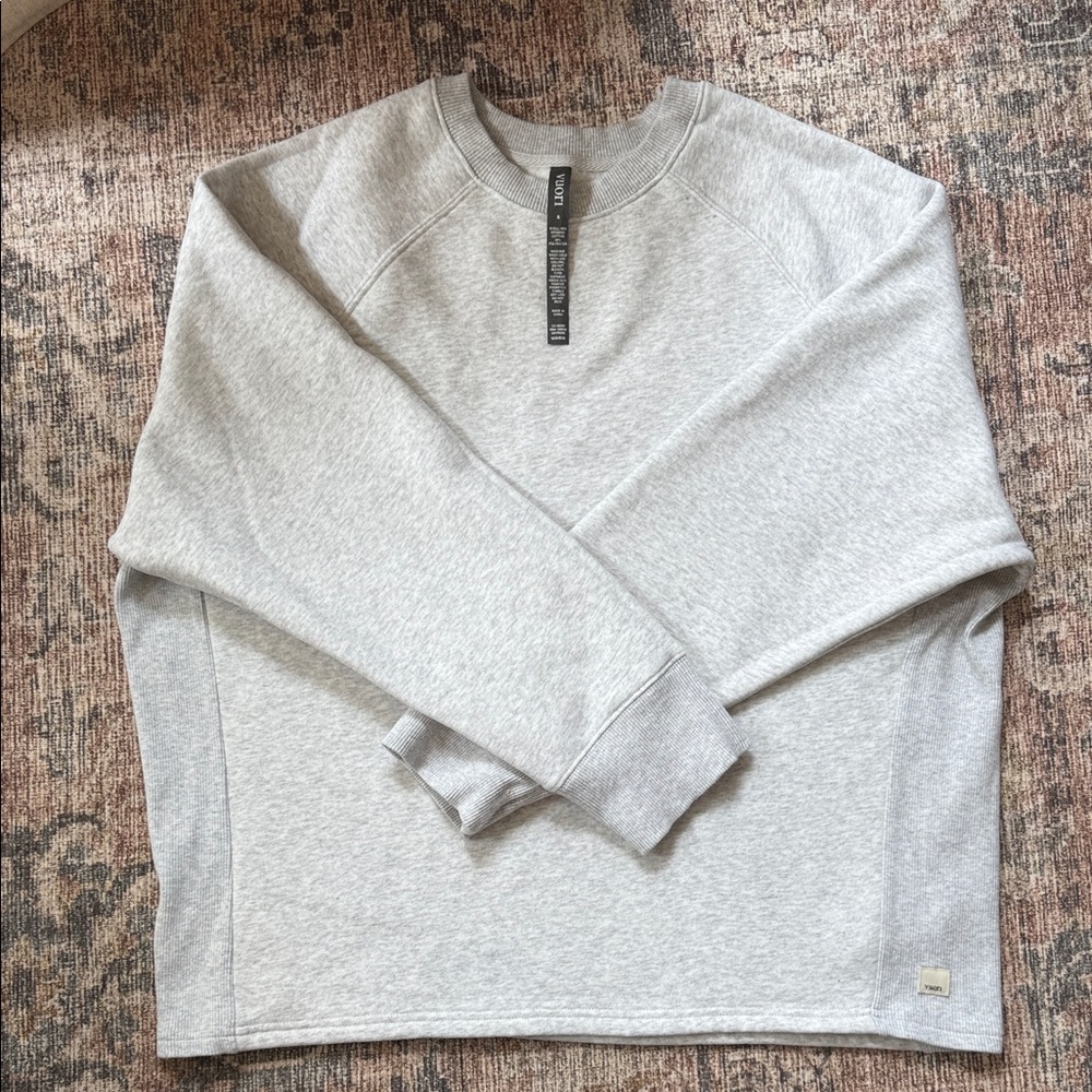 Vuori oversized slouchy sweatshirt size S